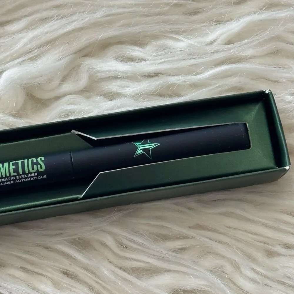 Jeffree Star Cosmetics Automatic Eyeliner Resting Rich Face